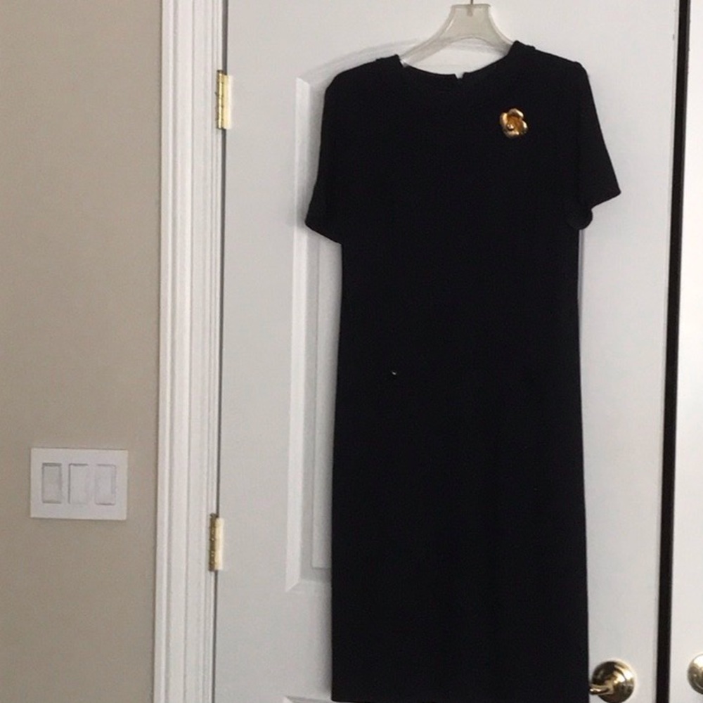 Navy blue St. John dress with pin